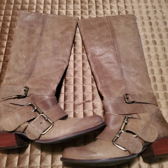Gianni Bini Boots - Picture 3 of 3